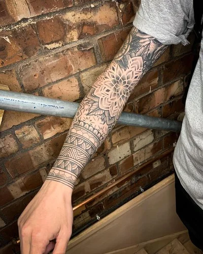 Tom Birch tattoo 009