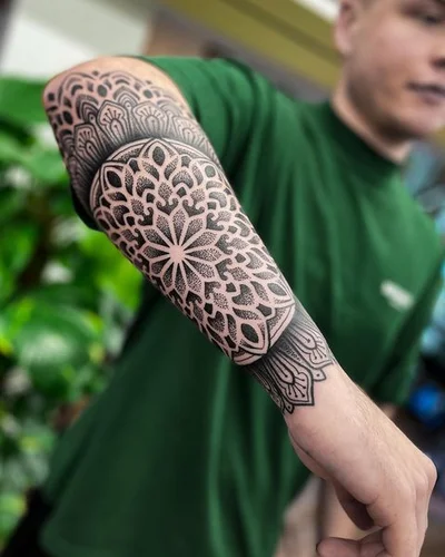 Tom Birch tattoo 011