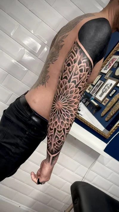 Tom Birch tattoo 022