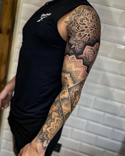 Tom Birch tattoo 028