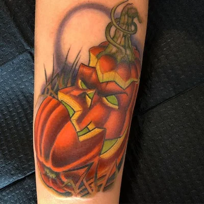 Tommy Helm tattoo 039