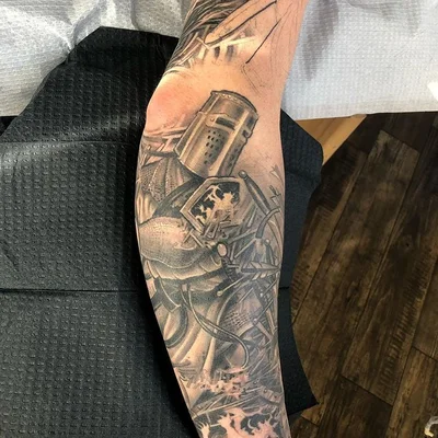 Tommy Helm tattoo 044