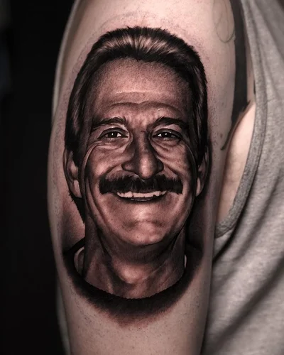 Tommy Lee tattoo 044