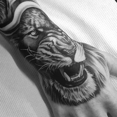 Tommy T Tattoo tattoo 032