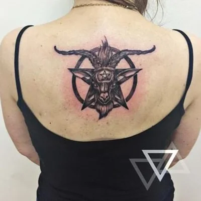Tom tattoo 010