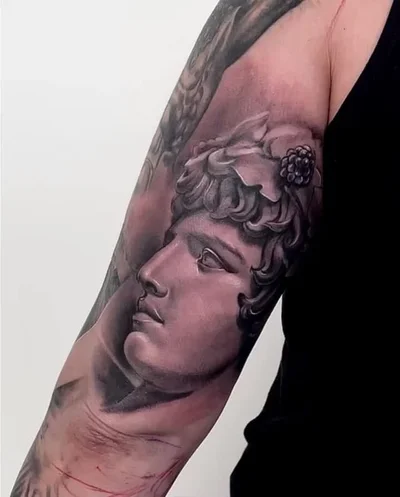 Tom tattoo 022