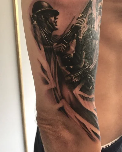Tom Stephenson tattoo 046