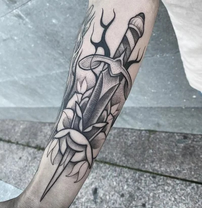 Toni Dimoni tattoo 016