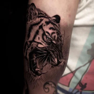 Toni Garcia tattoo 043
