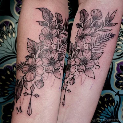 Toni Lou tattoo 017