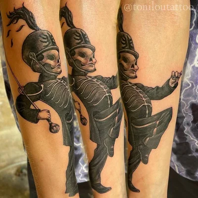 Toni Lou tattoo 023