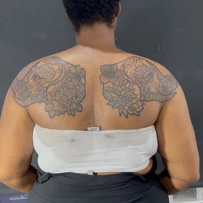 Toni Lou tattoo 035