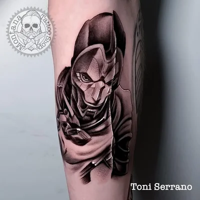 Toni Serrano tattoo 032