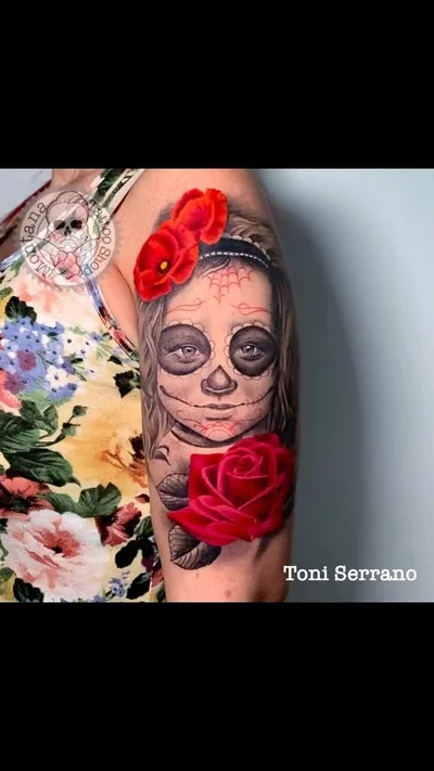 Toni Serrano tattoo 042