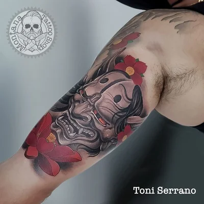 Toni Serrano tattoo 045
