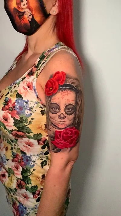 Toni Serrano tattoo 047