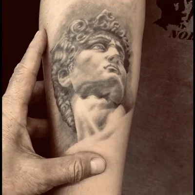 Toni Skink tattoo 022