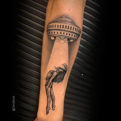 Toni Skink tattoo 046