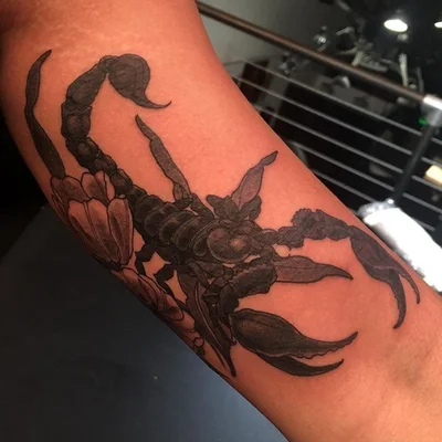 Tony DeGrazia tattoo 044