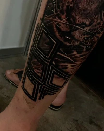 Tony Gomes tattoo 032