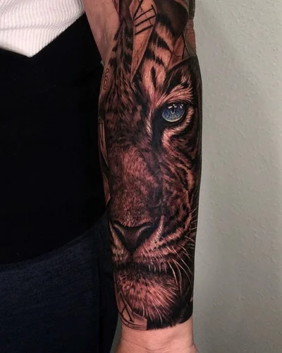 Tony Nguyen tattoo 014