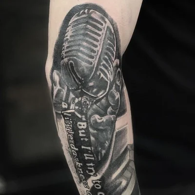 Tony Reyes tattoo 033