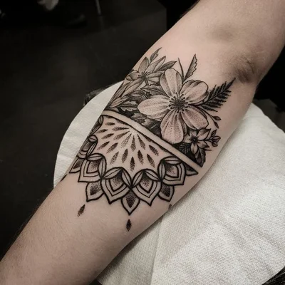 Too Good Tattoo tattoo 010