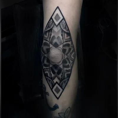 Toon Bod Mod Tattoo tattoo 012