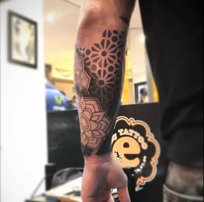 Toon Bod Mod Tattoo tattoo 029