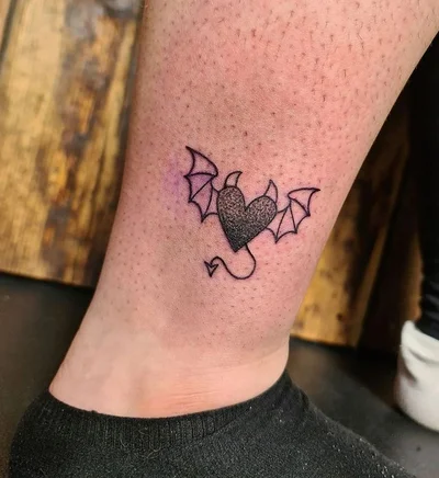 Tooth And Claw Tattoos tattoo 019