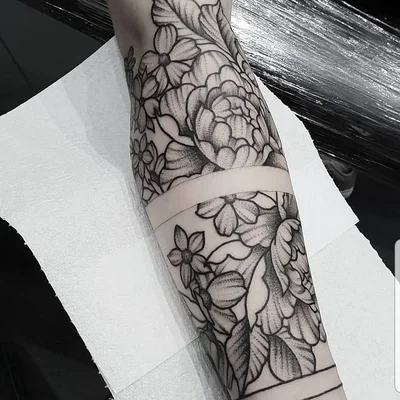 Tooth And Claw Tattoos tattoo 045