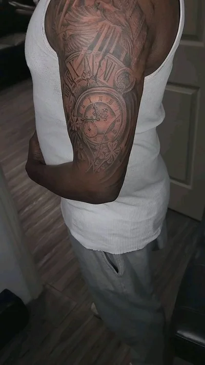Anthony Sinclair tattoo 008