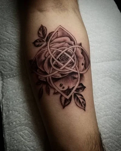 Anthony Sinclair tattoo 030