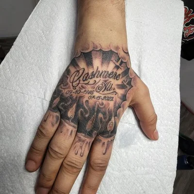 Anthony Sinclair tattoo 037