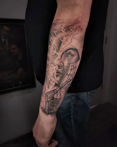 Anthony Sinclair tattoo 048