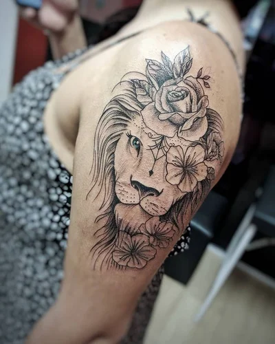 Tota Alvaro tattoo 010
