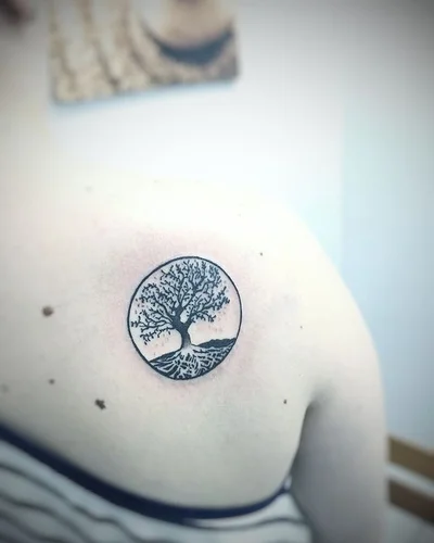 Tota Alvaro tattoo 024