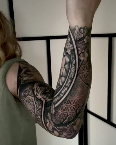 Trevor Perez tattoo 012