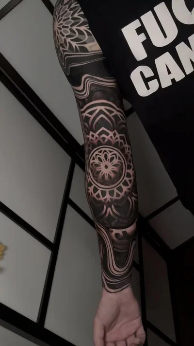 Trevor Perez tattoo 023