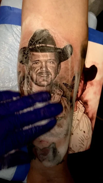 Michael Tovar tattoo 018