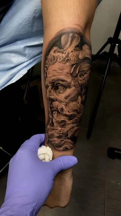 Michael Tovar tattoo 039