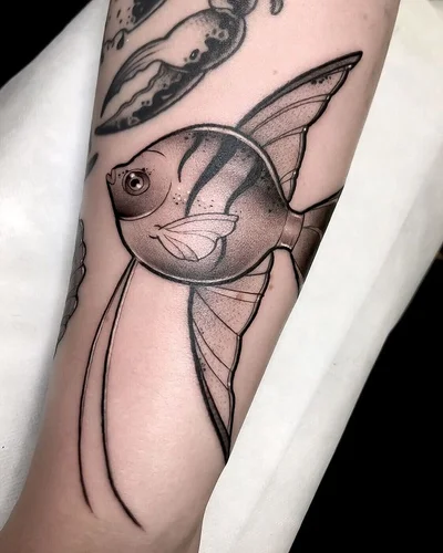 Tracy Maxias tattoo 010