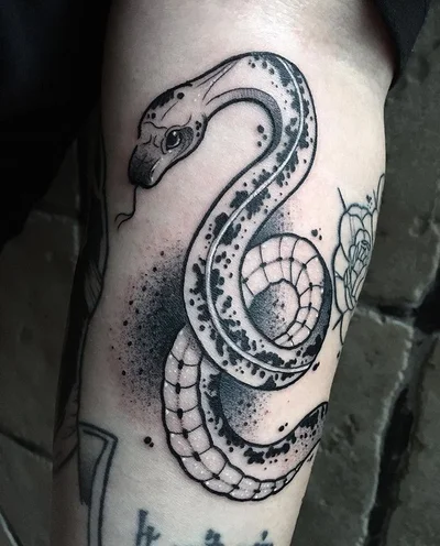 Tracy Maxias tattoo 022