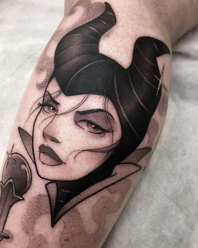 Tracy Maxias tattoo 027