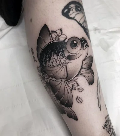Tracy Maxias tattoo 035