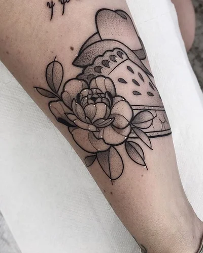Tracy Maxias tattoo 037