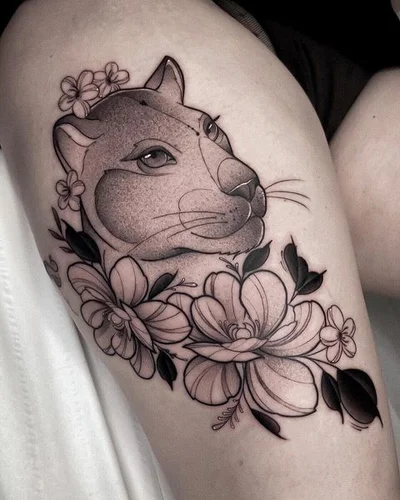 Tracy Maxias tattoo 043