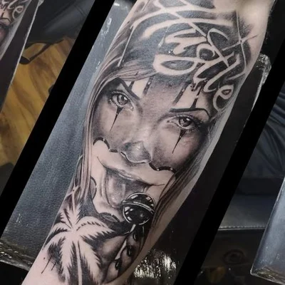 Vicky Brown tattoo 021