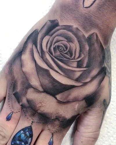 Vicky Brown tattoo 030
