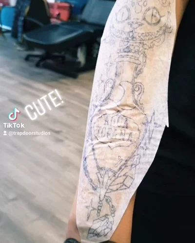 Vicky Brown tattoo 036